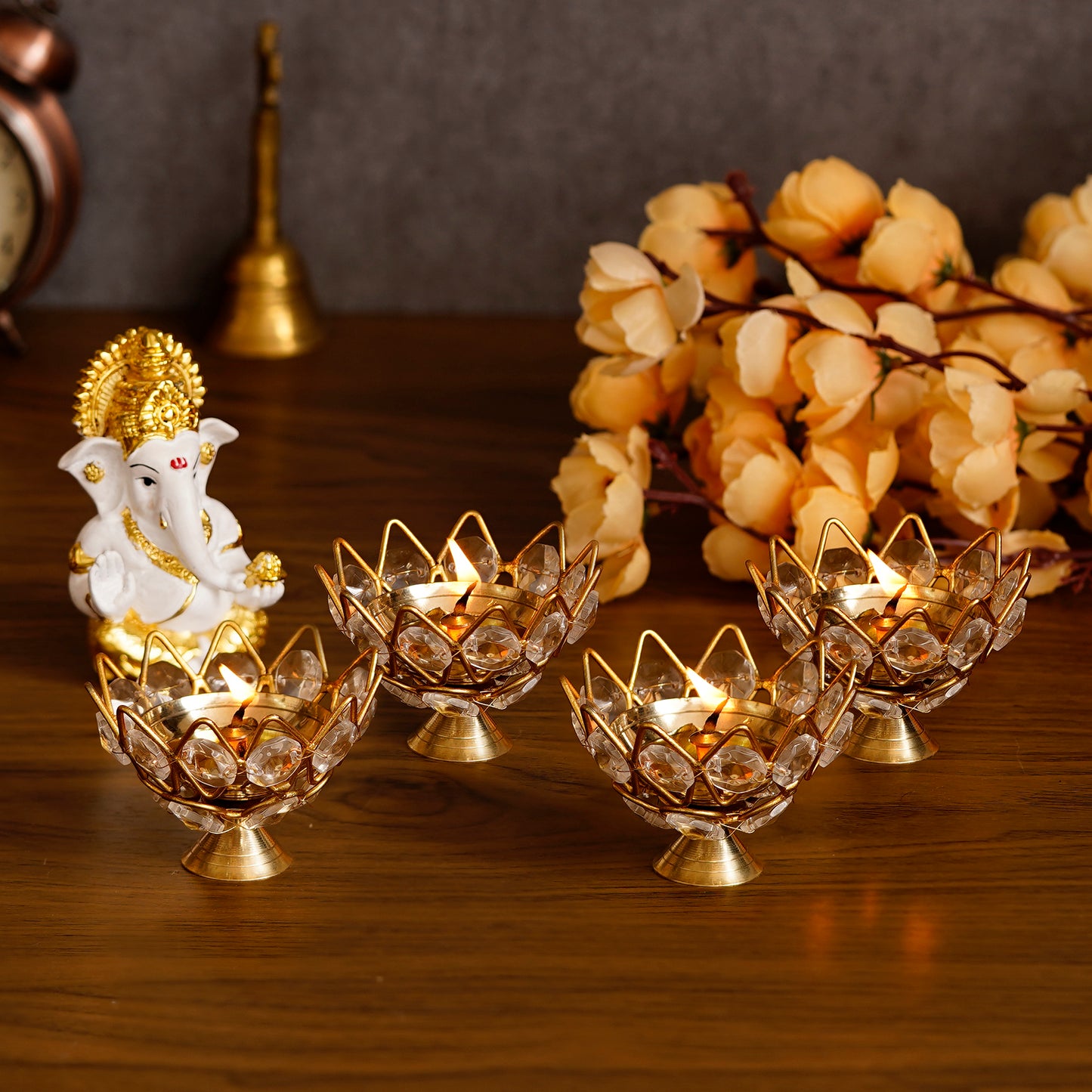 E-Craft Set of 4 Lotus Shape Crystal Tea Light Holder
